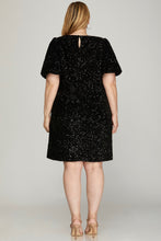 Load image into Gallery viewer, Tess Short Bubble Sleeve Sequin Shift Dress in Black