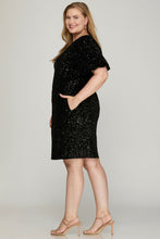 Load image into Gallery viewer, Tess Short Bubble Sleeve Sequin Shift Dress in Black