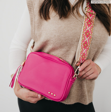 Load image into Gallery viewer, Willow Camera Crossbody Bag (4 Colors)