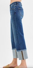 Load image into Gallery viewer, Mid Rise Cropped Wide Cuffed Jeans