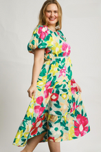 Load image into Gallery viewer, Saylor Floral Puff Sleeve Midi Dress