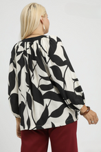 Load image into Gallery viewer, Restocked! Noah Black & White Leaf Print Top
