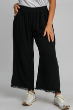 Load image into Gallery viewer, Ashley Frayed Hem Linen Blend Pants in Black
