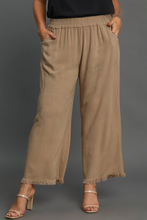 Load image into Gallery viewer, Ashley Frayed Hem Linen Blend Pants in Latte