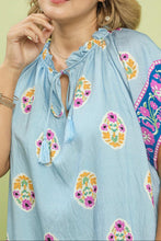 Load image into Gallery viewer, Caitlin Boho Bloom Border Top