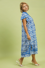 Load image into Gallery viewer, Ada Abstract Two Tone Print Midi Dress in Blue