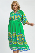 Load image into Gallery viewer, Georgianne Plume Border Print Midi Dress in Green