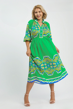 Load image into Gallery viewer, Georgianne Plume Border Print Midi Dress in Green