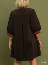Load image into Gallery viewer, Kayla Corduroy Leopard Trim Shift Dress in Brown