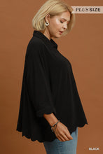 Load image into Gallery viewer, Scallop &amp; Go Collared Top in Black
