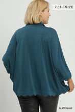 Load image into Gallery viewer, Scallop &amp; Go Collared Top
