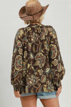 Load image into Gallery viewer, Autumn Wanderlust Top 🤎