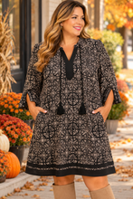 Load image into Gallery viewer, Karmen Geometric Tassel Dress