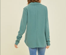 Load image into Gallery viewer, Eileen Collared Thermal Popover Henley