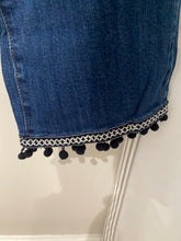 Load image into Gallery viewer, Preloved* &quot;Vintage&quot; Judy Blue Straight Fit Cropped Jeans with Pompom Trim - 3X