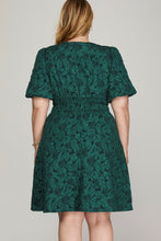 Load image into Gallery viewer, Restocked! Edie Floral Jacquard Dress in Green