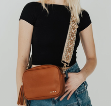 Load image into Gallery viewer, Willow Camera Crossbody Bag (4 Colors)