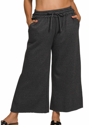 Janie Acid Wash Fleece Palazzo Sweatpants in Black