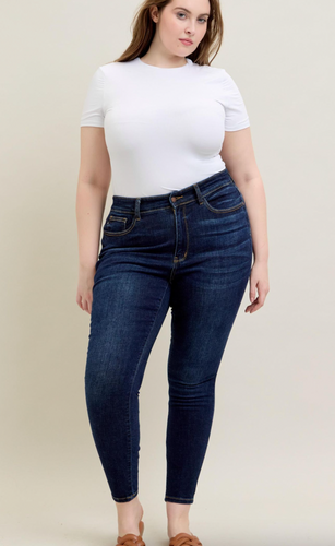 Restocked! Dark Wash Skinny Jeans