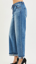 Load image into Gallery viewer, Elastic Band Cuffed Hem Boyfriend Jeans