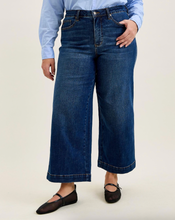 Load image into Gallery viewer, Tummy Control Claudia Ankle Wide Leg Jeans