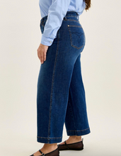 Load image into Gallery viewer, Tummy Control Claudia Ankle Wide Leg Jeans