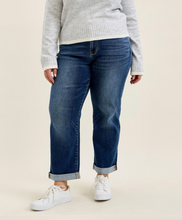 Load image into Gallery viewer, Billie Boyfriend Dark Wash Jeans (refresh)