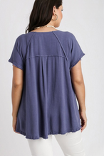 Load image into Gallery viewer, Cecily Linen Blend Fringe Hem Top (2 colors)