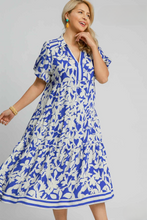 Load image into Gallery viewer, Lana Botanical Garden Midi Dress in Blue