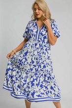 Load image into Gallery viewer, Lana Botanical Garden Midi Dress in Blue