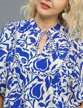 Load image into Gallery viewer, Macie Floral Top with Striped Piping