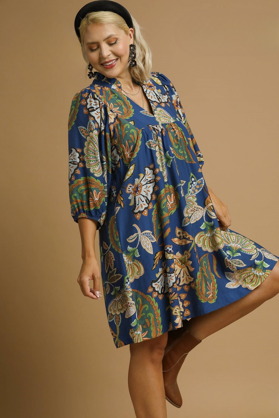 Lola Abstract Print Puff Sleeve Babydoll Dress in Navy