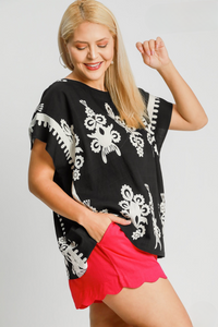 Camryn Black and White Border Print Top