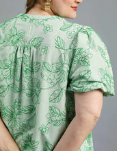 Load image into Gallery viewer, Keely Embroidered Floral Print Top