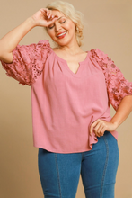 Load image into Gallery viewer, Gracie Floral Lace Puff Sleeve Top in Rose