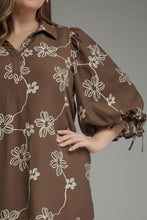 Load image into Gallery viewer, Reed Floral 3/4 Balloon Sleeve Dress