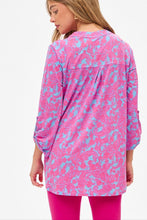 Load image into Gallery viewer, Tara Wrinkle Free Pink Paisley Top
