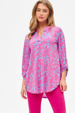 Load image into Gallery viewer, Tara Wrinkle Free Pink Paisley Top