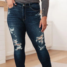 Load image into Gallery viewer, Preloved* Judy Blue Boyfriend Bleach Splashed Jeans-18W