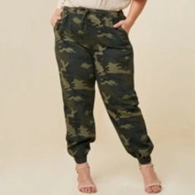 Load image into Gallery viewer, Preloved* Hayden Camo Drawstring Joggers - 2X (18/20)