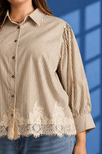 Load image into Gallery viewer, Danni Striped 3/4 Sleeve Laced Trim Top