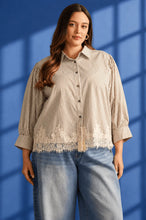 Load image into Gallery viewer, Danni Striped 3/4 Sleeve Laced Trim Top