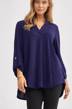 Load image into Gallery viewer, Tara Wrinkle Free Lizzy Top in Navy