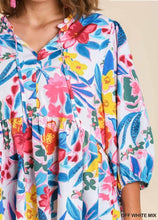 Load image into Gallery viewer, Sloan Tropical Print Puff Sleeve Top