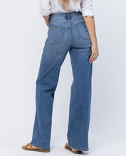 Load image into Gallery viewer, Kayla Wide Leg Trouser Jeans