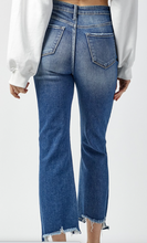 Load image into Gallery viewer, High-Rise Crop Step Chew Jeans