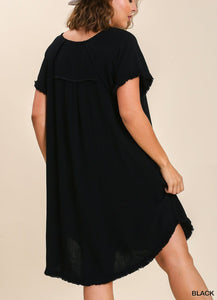 Caroline Linen Fray Pocket Dress in Black