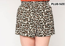 Load image into Gallery viewer, Farrah Leopard Print Side Pocket Shorts